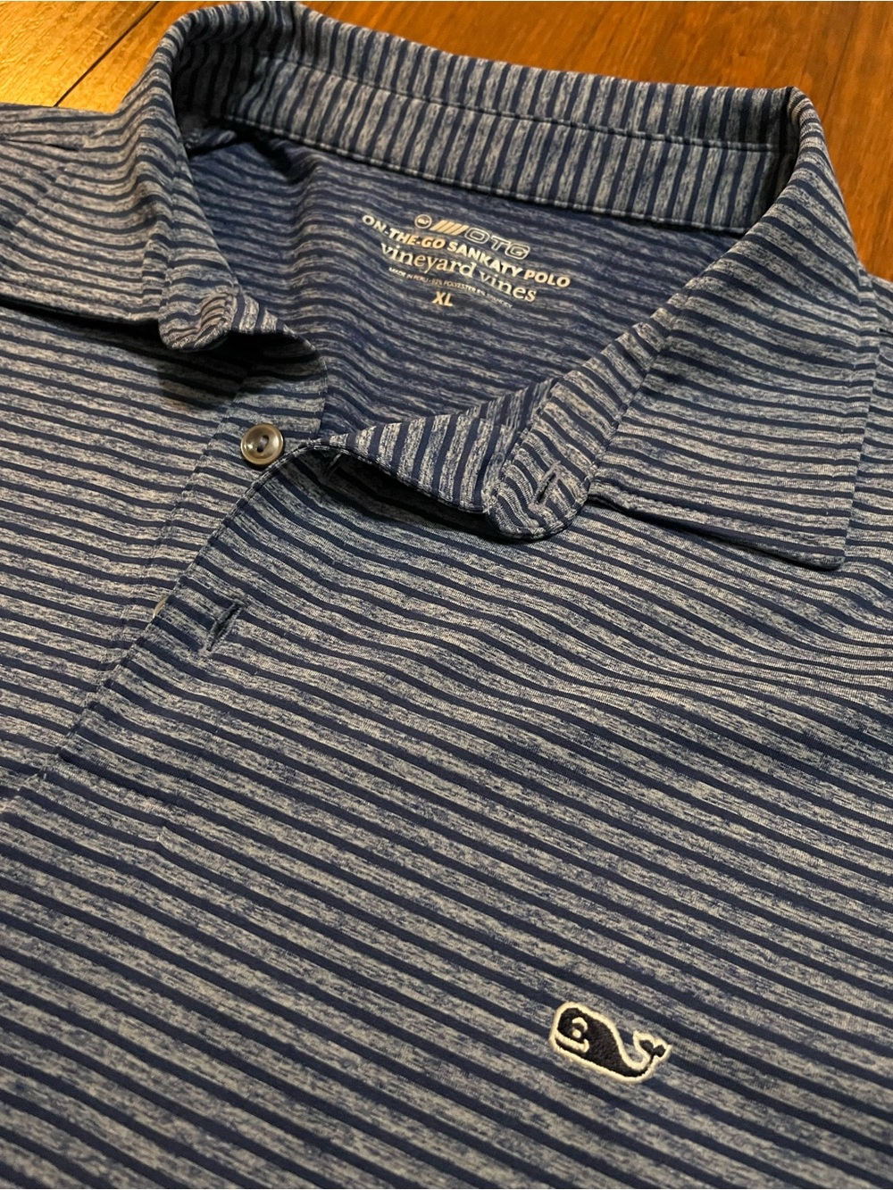 Vineyard Vines Men’s Striped Polo — Navy and Heather Blueish Gray